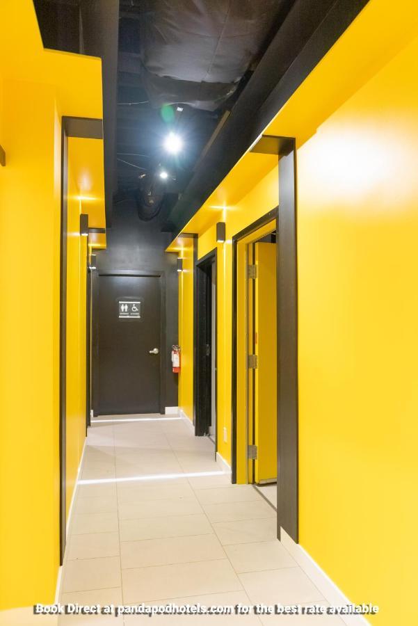 Panda Pod Hotel ريتشموند، كولومبيا البريطانية المظهر الخارجي الصورة