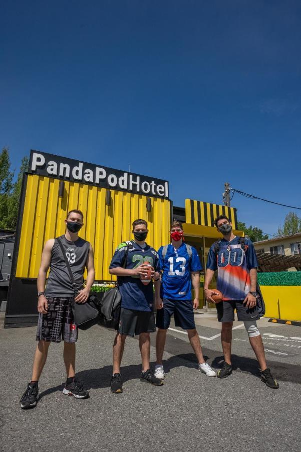 Panda Pod Hotel ريتشموند، كولومبيا البريطانية المظهر الخارجي الصورة